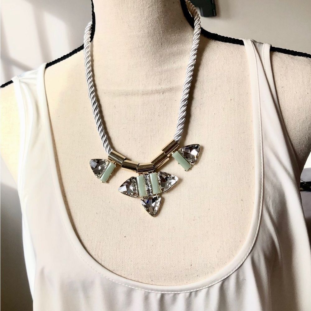 NWT necklace / 2 pair pierced earrings - Picture 5 of 5